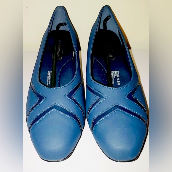 💥SALE💥 Comfort-Well by Beacon Block Heel Shoes Slip On Pumps Size 9.5 NWOT - Picture 1 of 11
